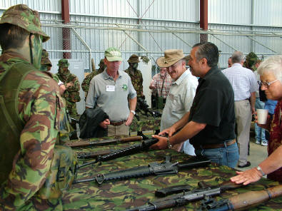  ?? [left],  Ginge Philip & Geoff Dixon [V4]  [Torrance]