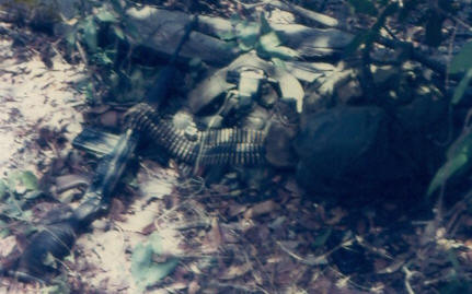 note 'shell' dressing on rifle butt & belted ammunition carried as spare for the section machine gun