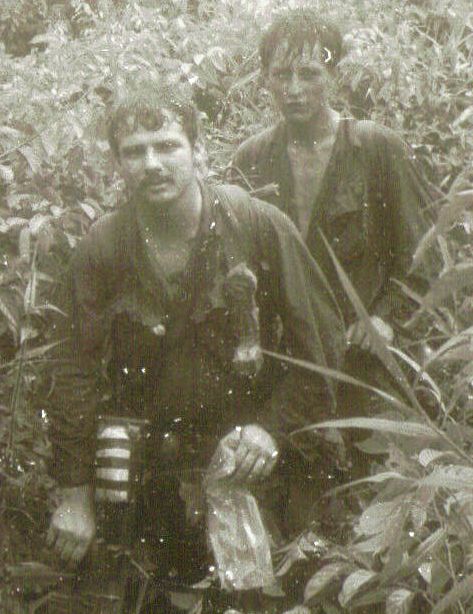 Lbdr Bob Brumm RAA and Pte Bob Newson 1970 [Brumm]