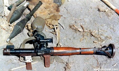 RPG7 shoulder fired rocket launcher with rockets which were shoved into muzzle before firing [internet]