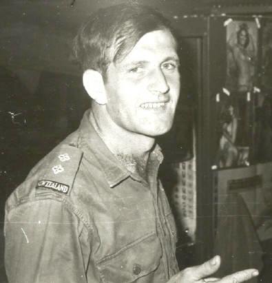 Lt Bob Upton - 2Pl