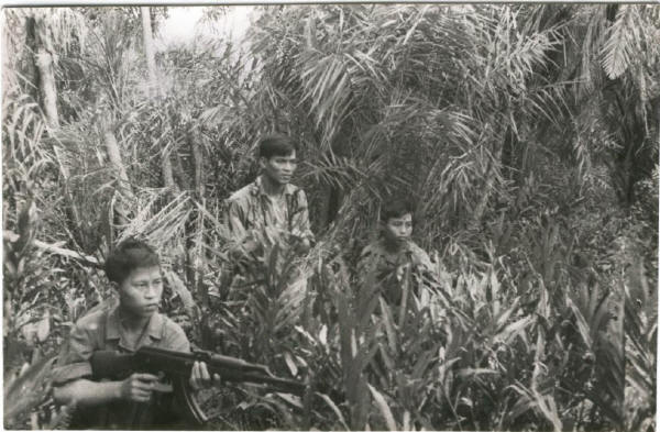 VC from D445, weapon is AK47 [courtesy http://webandofbrothers.tripod.com/vcphotos.htm ]